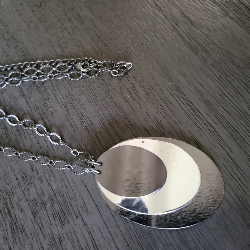 Boutique necklace